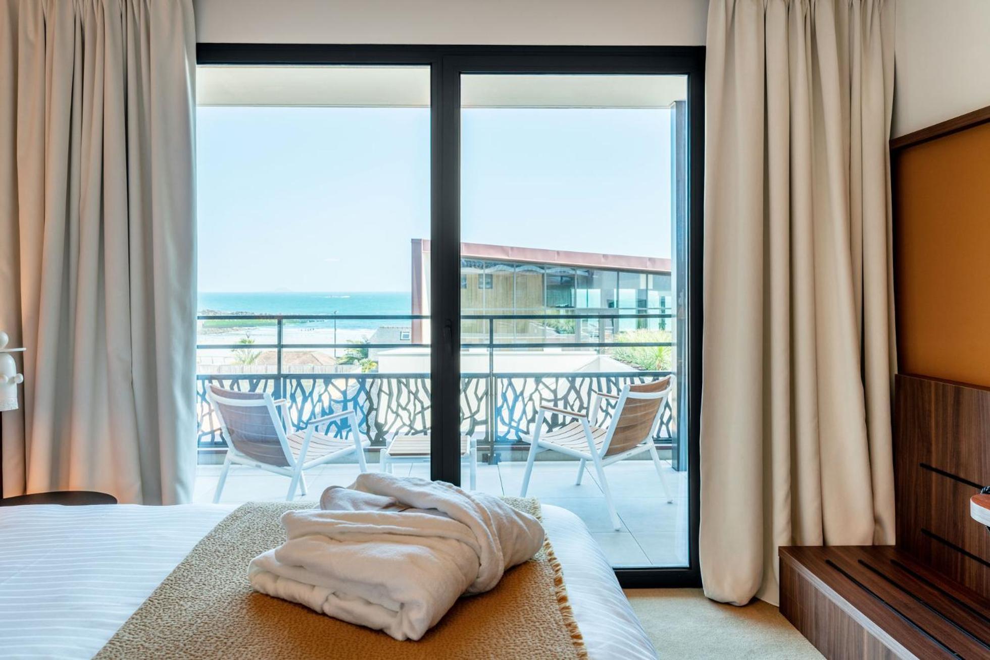 Hotel Roz Marine Thalasso Resort Perros-Guirec Exterior foto